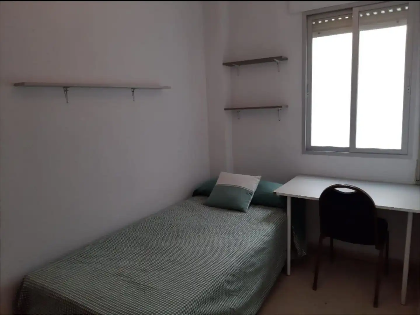 Habitación en Calle Fray Martín de Córdoba, 9, Huerta de la Reina - Trassierra Habitación en Calle Fray Martín de Córdoba, 9, Huerta de la Reina - Trassierra