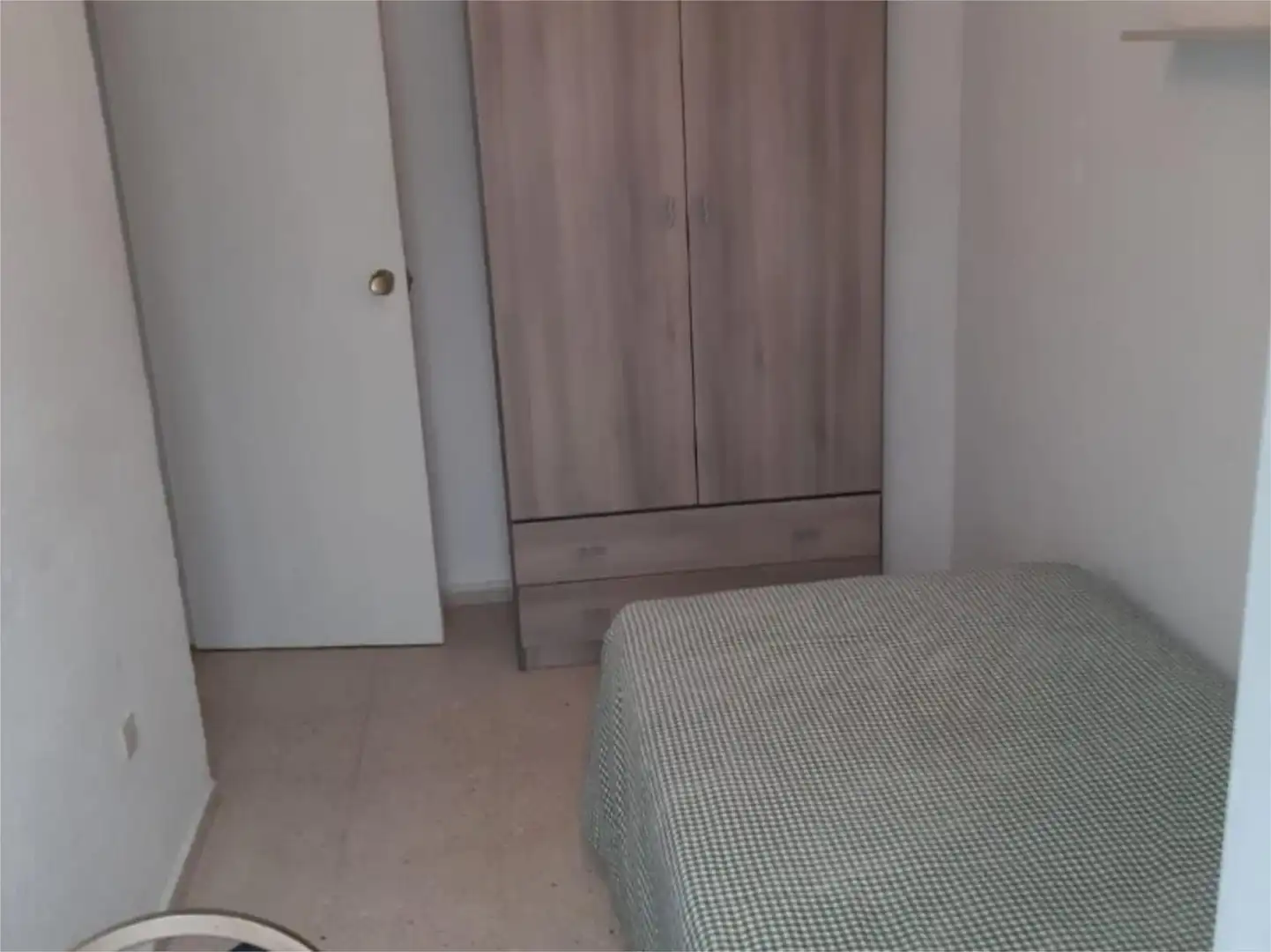 Habitación en Calle Fray Martín de Córdoba, 9, Huerta de la Reina - Trassierra Habitación en Calle Fray Martín de Córdoba, 9, Huerta de la Reina - Trassierra