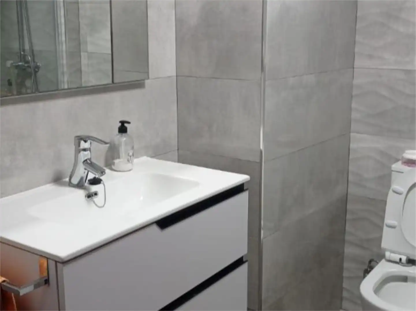 Baño de Piso de alquiler en Cazorla con Amueblado y Balcón