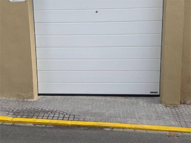 Garaje en Alquiler en Calle San Antonio Abad, 11 en Bellavista