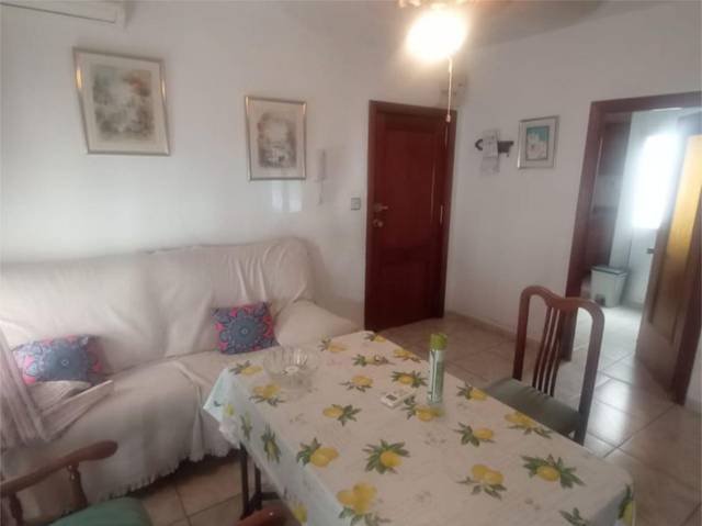 Piso en Venta en Calle Badalona, 6 en Huerta de la Reina - Trassierra