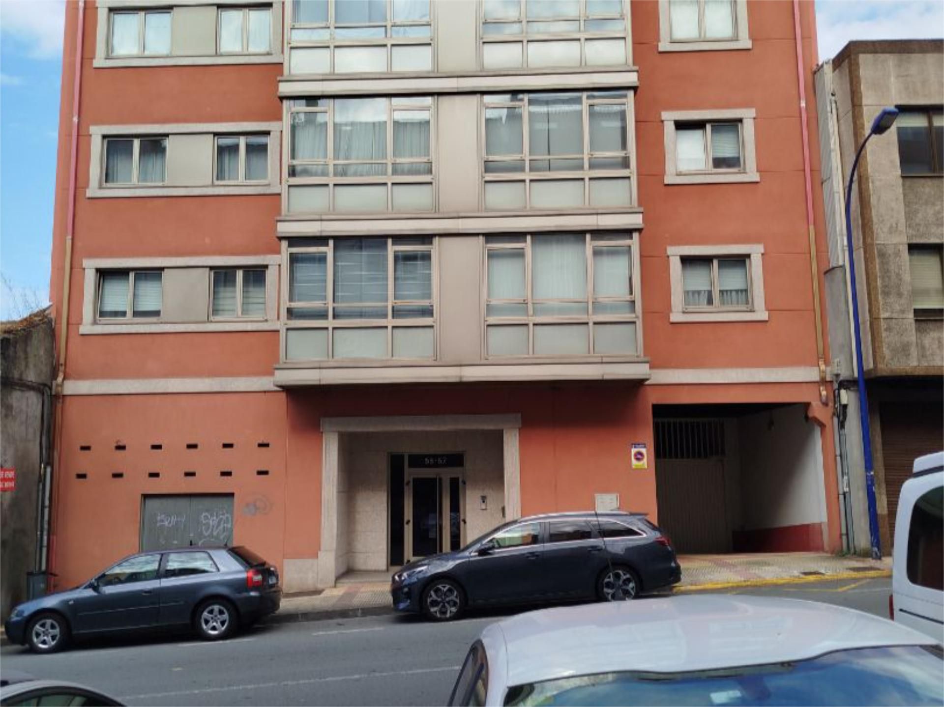 Vista exterior de Garatge de lloguer en Culleredo