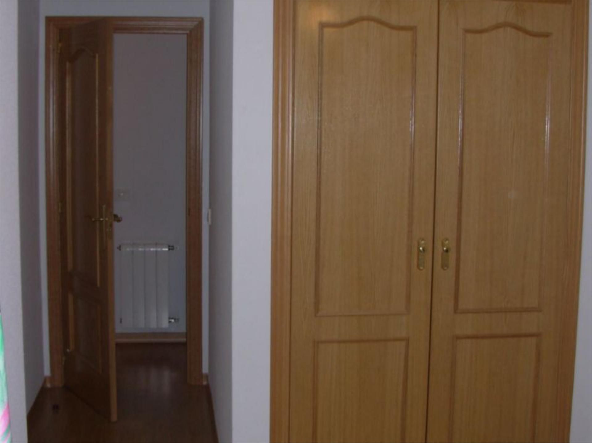 Bedroom of Flat to rent in Navalmoral de la Mata  with Air Conditioner, Heating and Parquet flooring