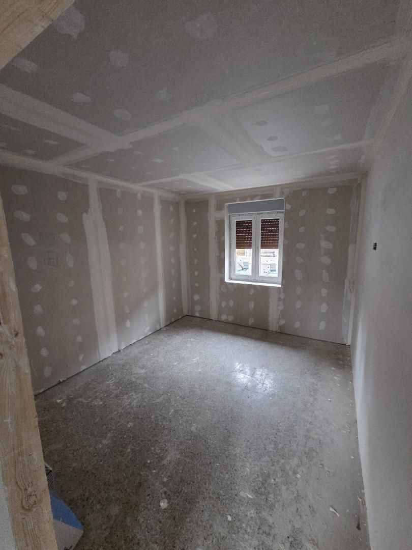 Dormitori de Pis en venda en Oviedo  amb Traster