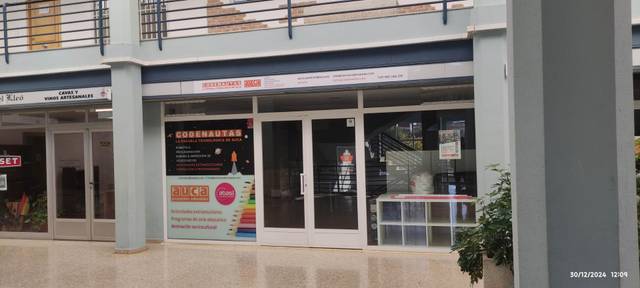 Local comercial en Alquiler en Paseo de la Amistad, 39 en Rafalafena