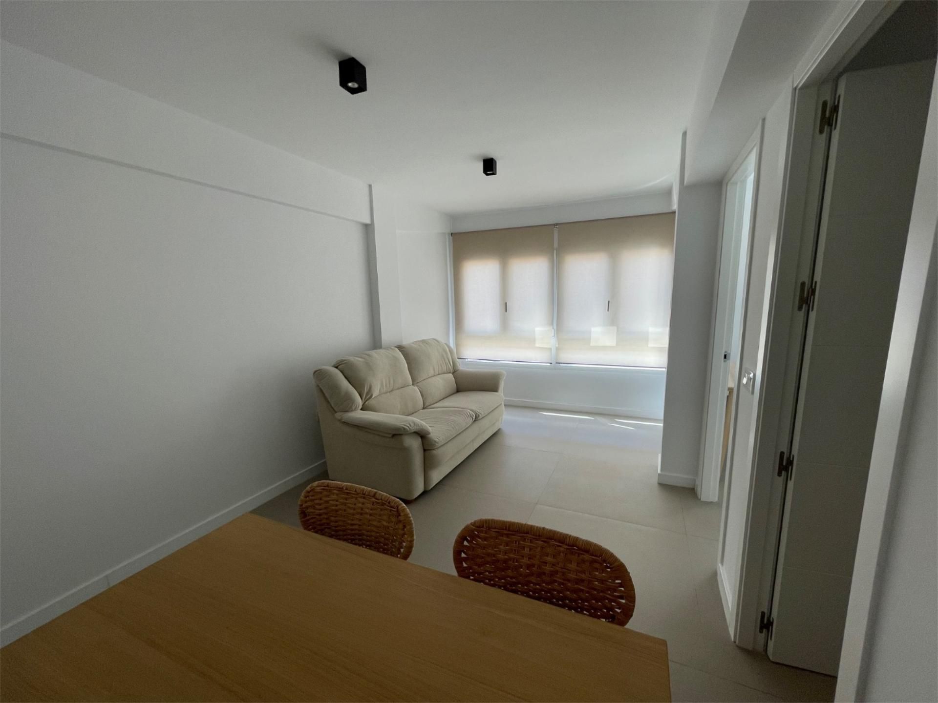 Flat to rent in Calle Moraima, 6, Suárez