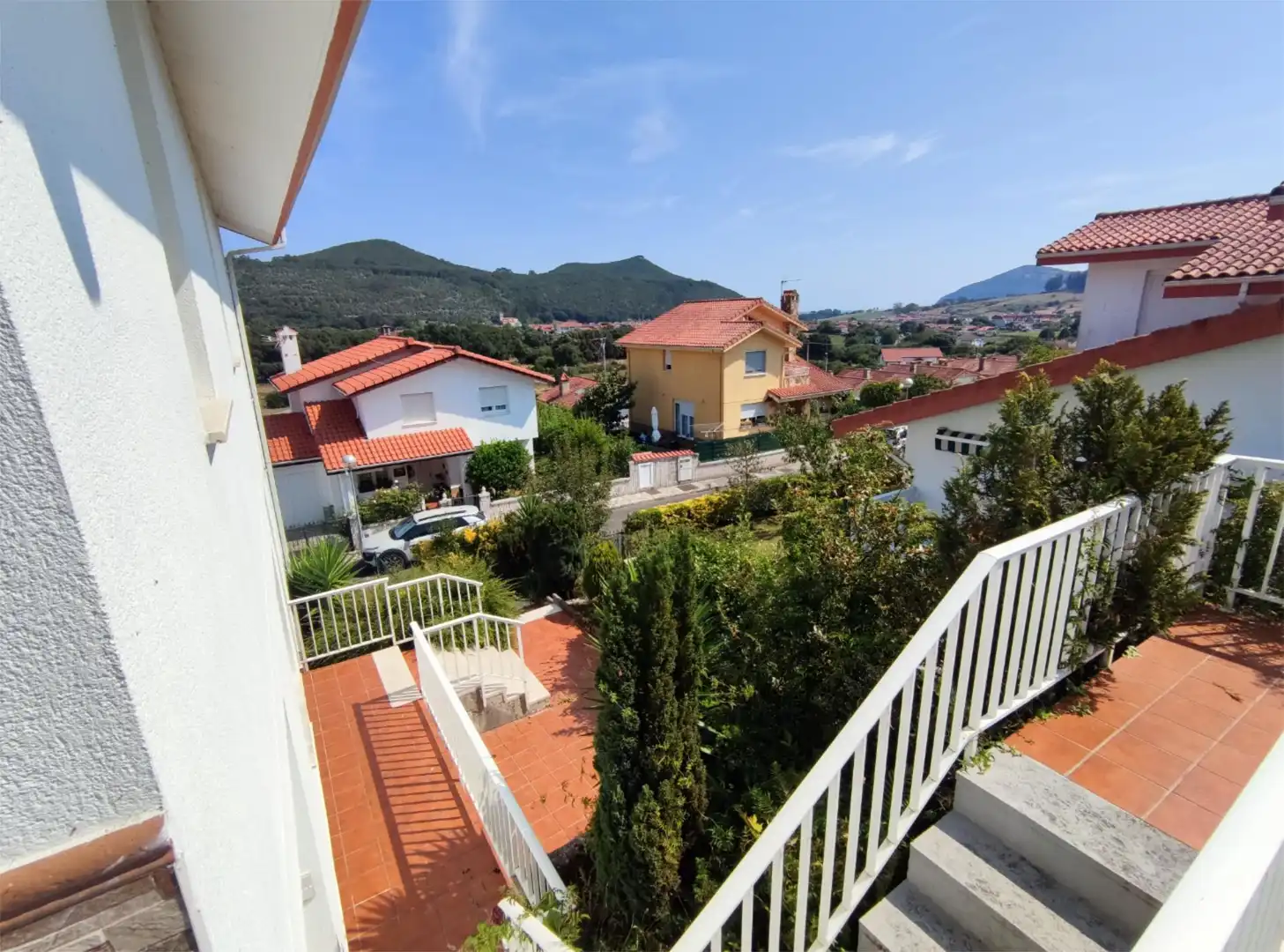 Piso en venta en Barrio la Venta, 9h, Argoños Vista exterior de Piso en venta en Argoños con Terraza