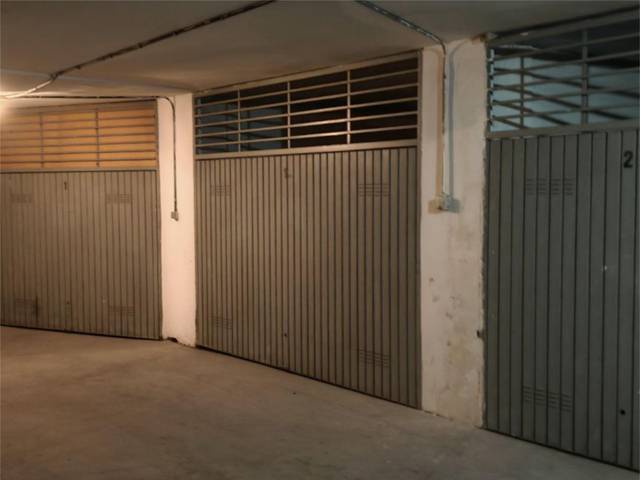 Garaje en Venta en Calle San Isidoro, 1 en Miralvalle - Av. Virgen del Puerto - La Data