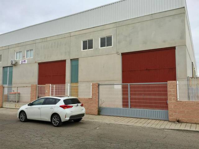Nave industrial en Venta en Roa, 9A en Loeches