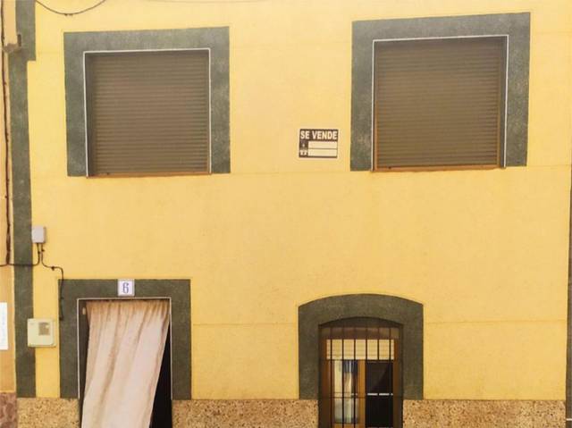 Piso en Venta en Calle de la Cruz, 3 en Torre de Juan Abad