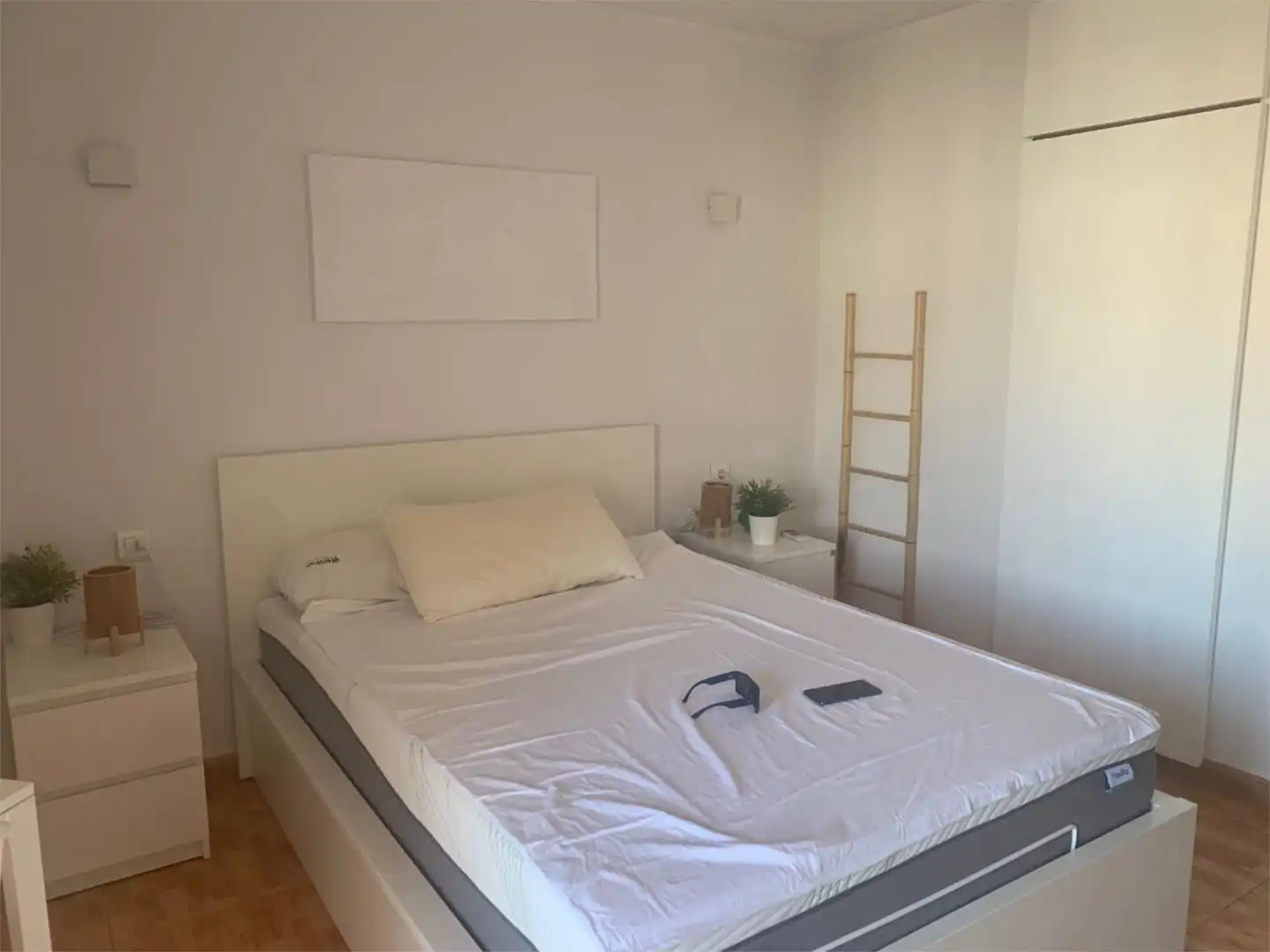Pis en venda a Avenida de Andalucía, 12, Caleta de Vélez Dormitori de Pis en venda en Vélez-Málaga amb Aire condicionat