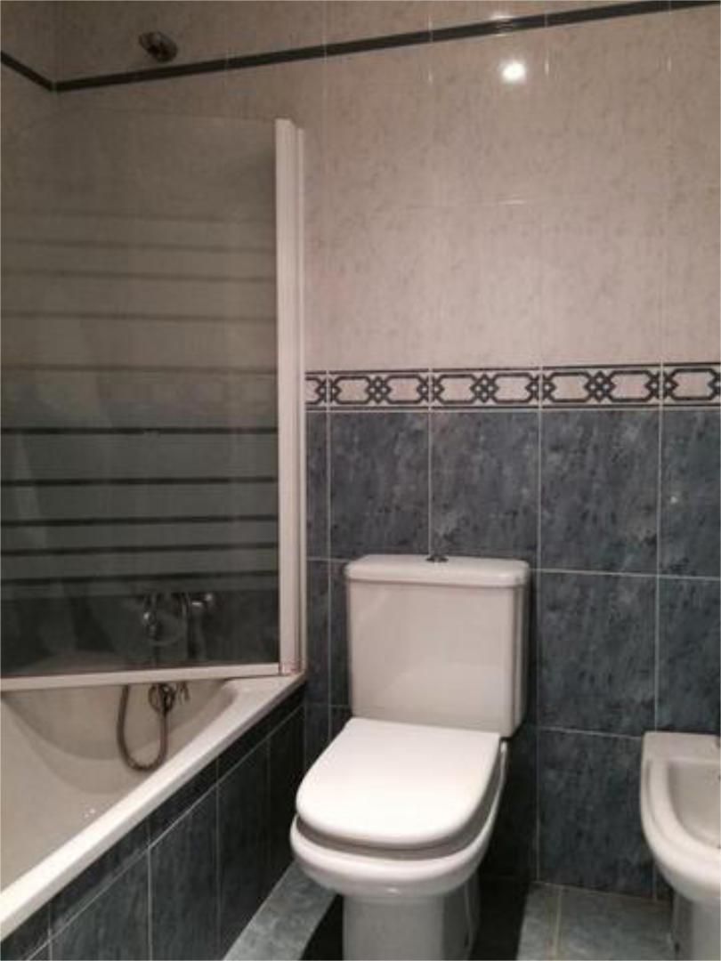 Bathroom of Flat to rent in Manilva  with Heating, Terrace and Swimming Pool