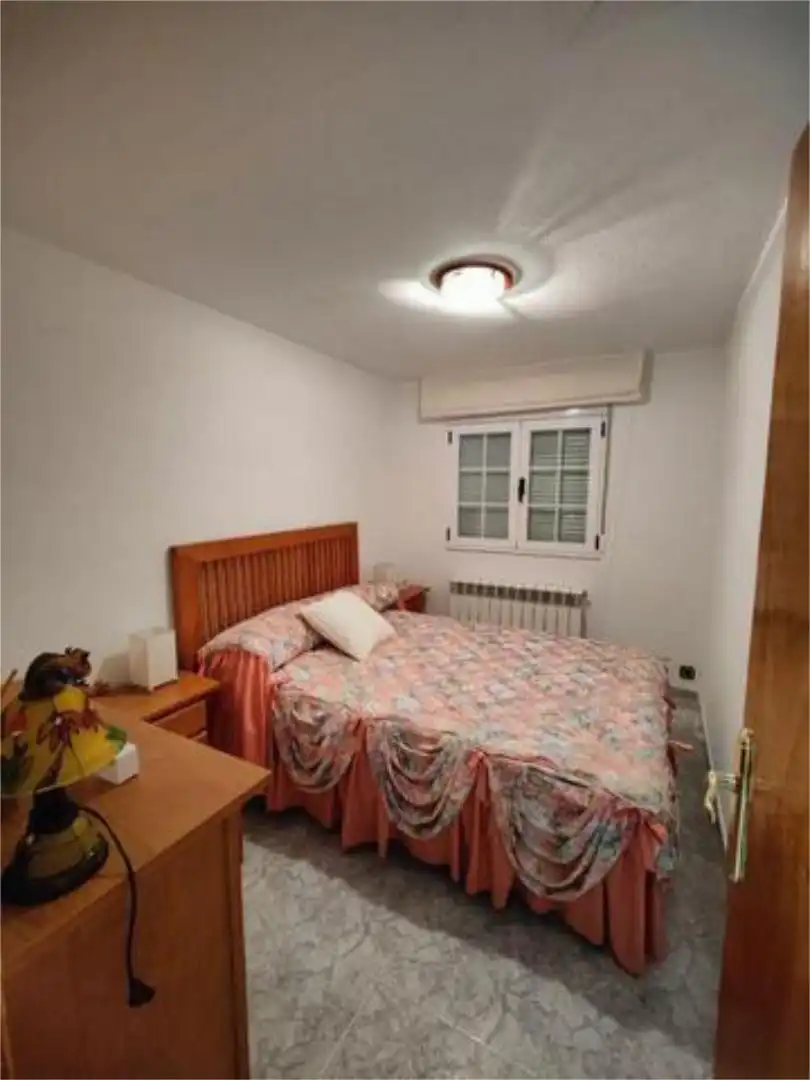 Houses for sale in Puebla de Sanabria Bedroom of Houses for sale in Puebla de Sanabria with Heating and Furnished