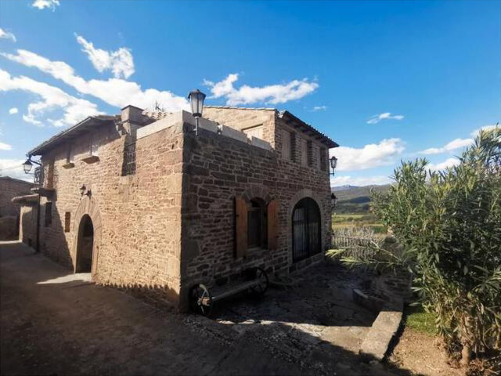 Exterior view of House or chalet to rent in Undués de Lerda  with Heating, Terrace and Storage room