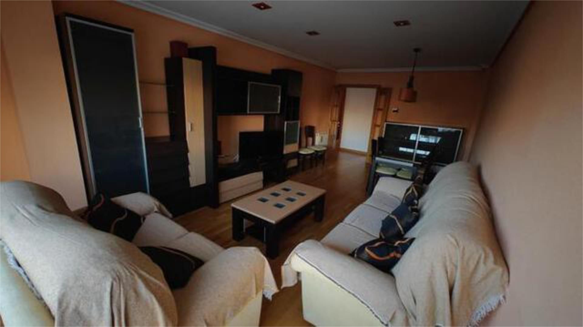 Living room of Flat to rent in Cuenca Capital  with Terrace, Storage room and Furnished