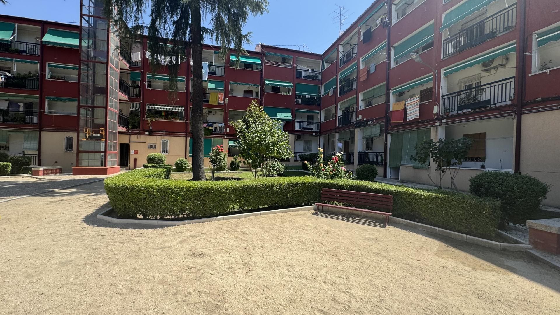 Exterior view of Flat for sale in  Madrid Capital  with Air Conditioner and Terrace