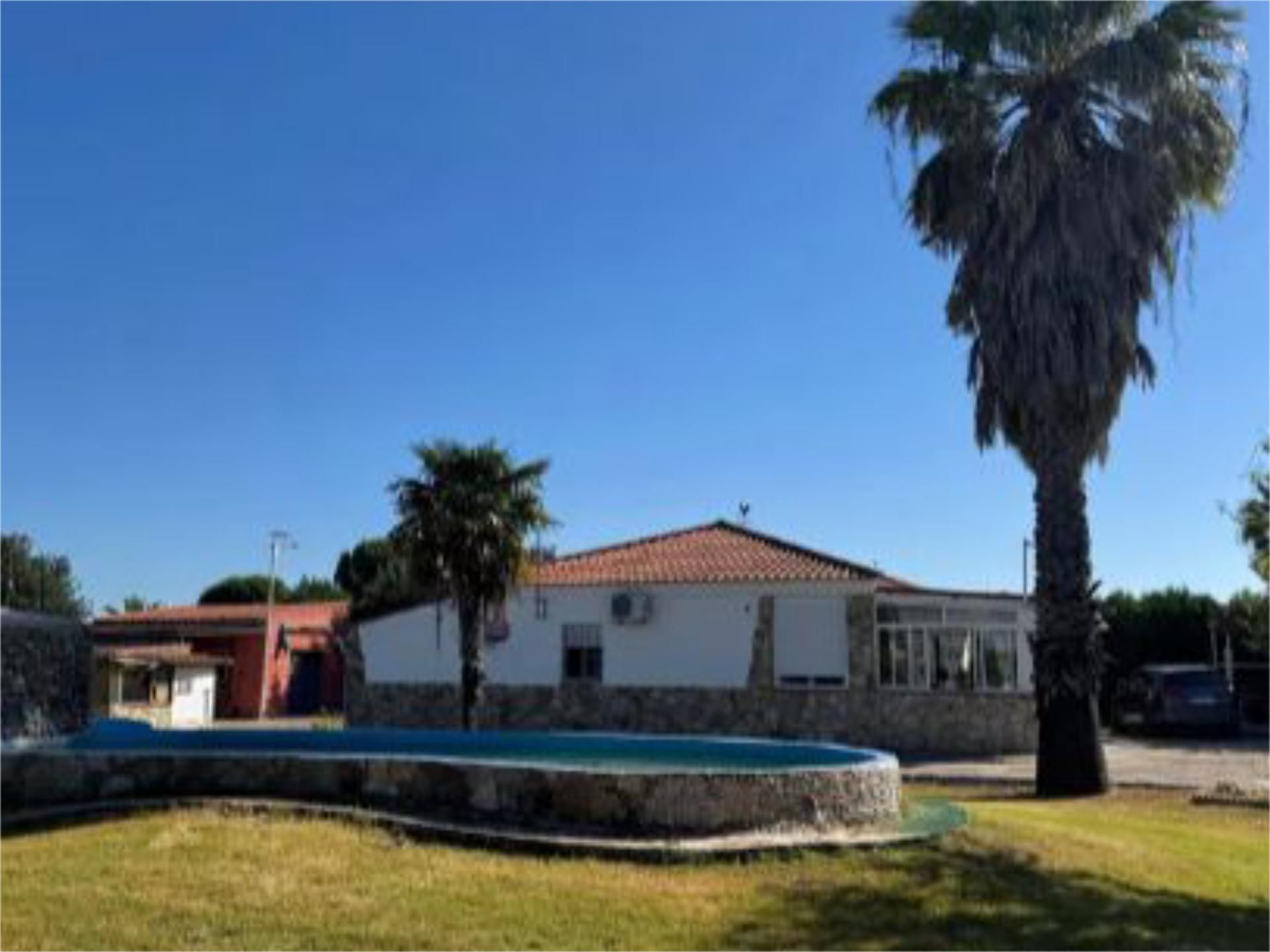 Exterior view of Flat for sale in Badajoz Capital  with Air Conditioner, Terrace and Swimming Pool