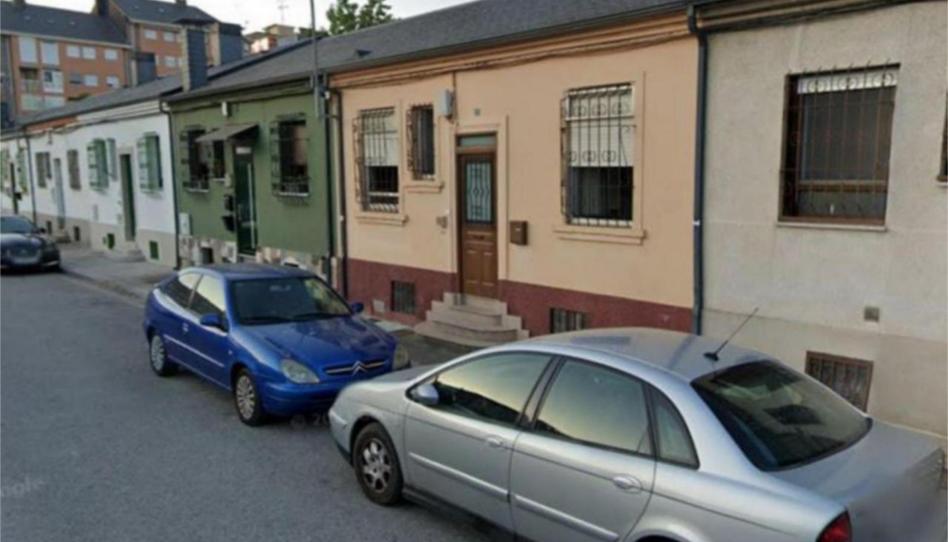 Photo 1 of Single-family semi-detached to share in Calle de Panama, 39, Zona Alta, León