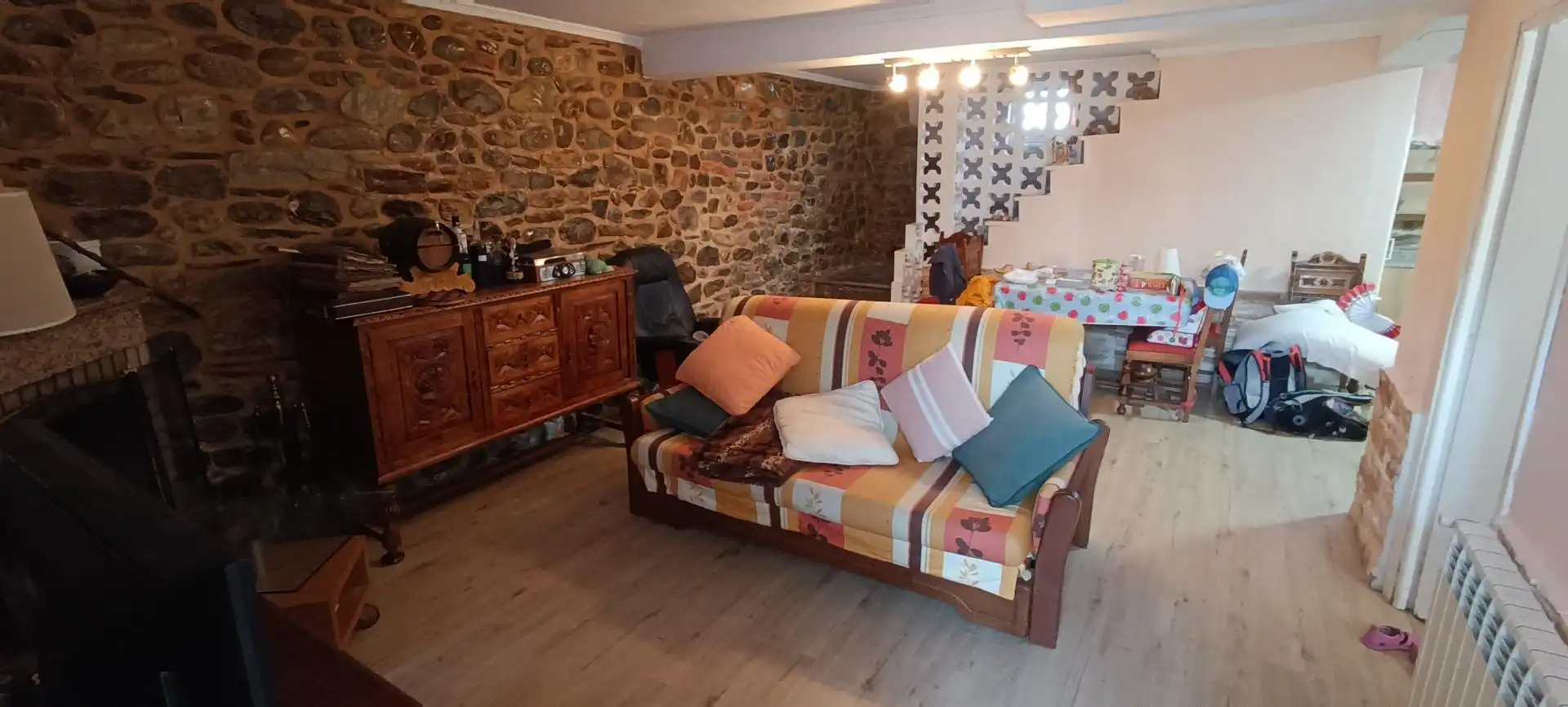 Habitació a Calle de Panama, 39, Zona Alta Casa adosada per a compartir en Ponferrada amb Calefacció, Jardí privat i Parquet