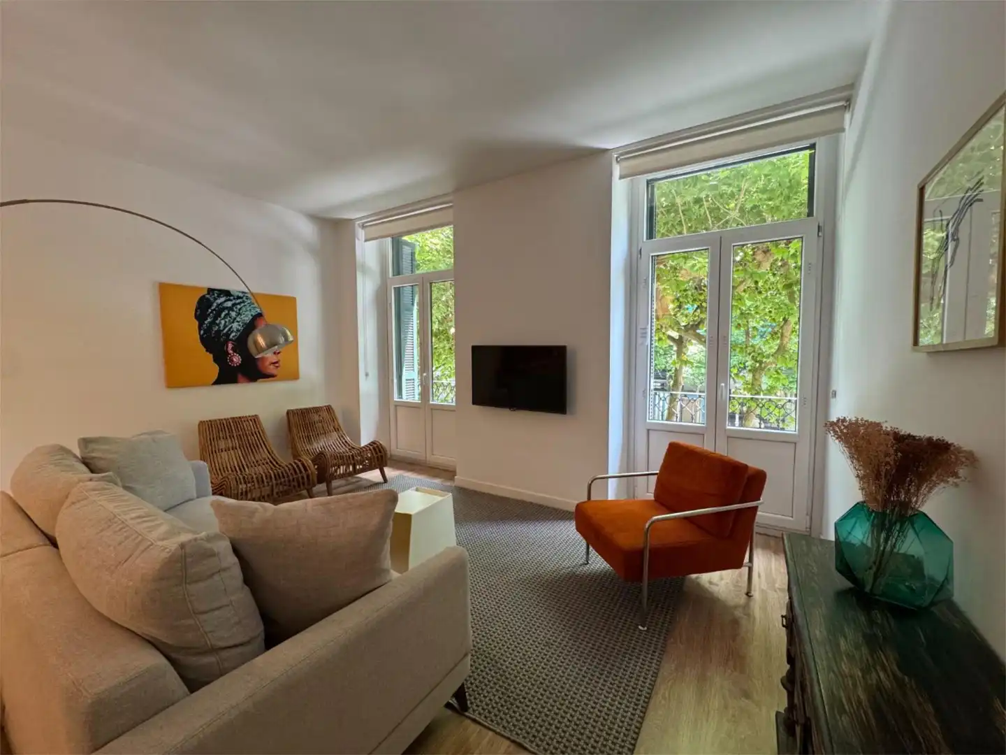 Living room of Flat for rent in Donostia - San Sebastián   with Heating, Parquet flooring and Furnished