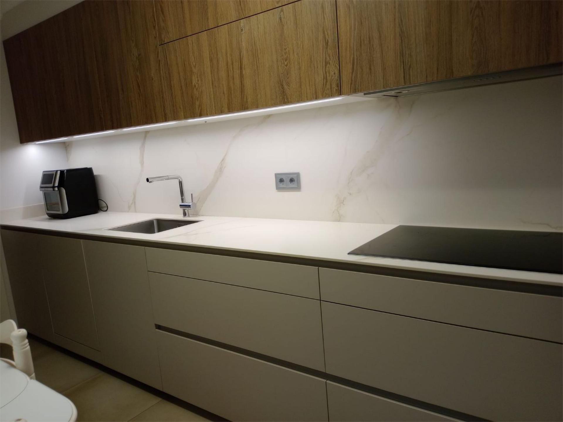 Cuina de Pis en venda en Oleiros amb Calefacció, Parquet i Terrassa