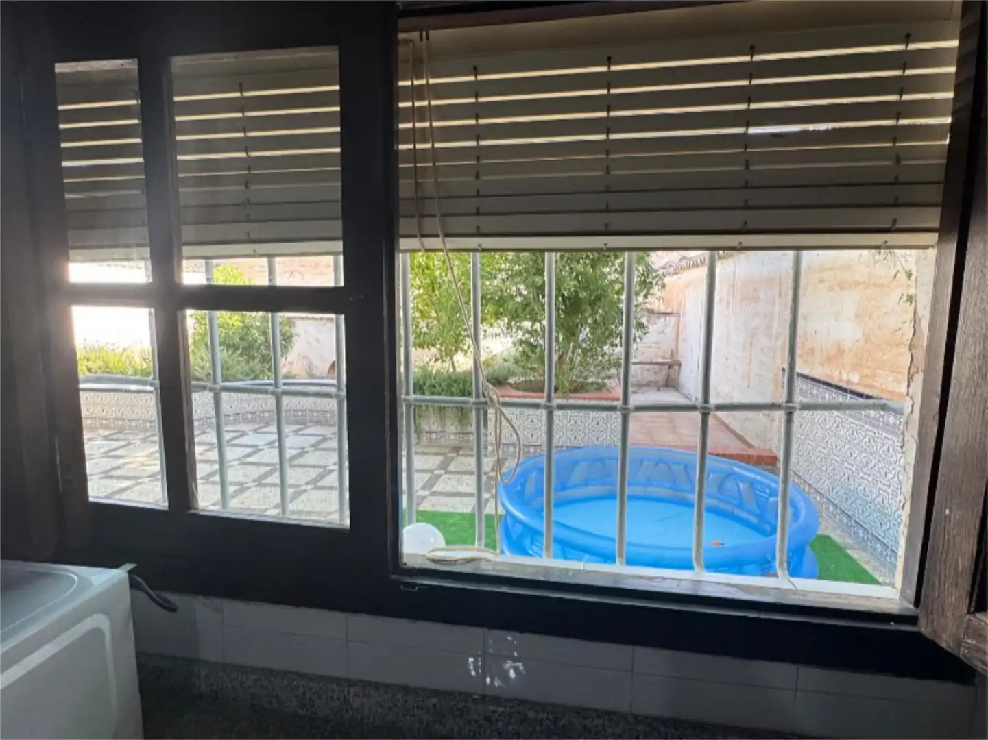 Houses for sale in Calle Luciano Maldonado, 5, Íllora Swimming pool of Houses for sale in Íllora with Swimming Pool and Balcony