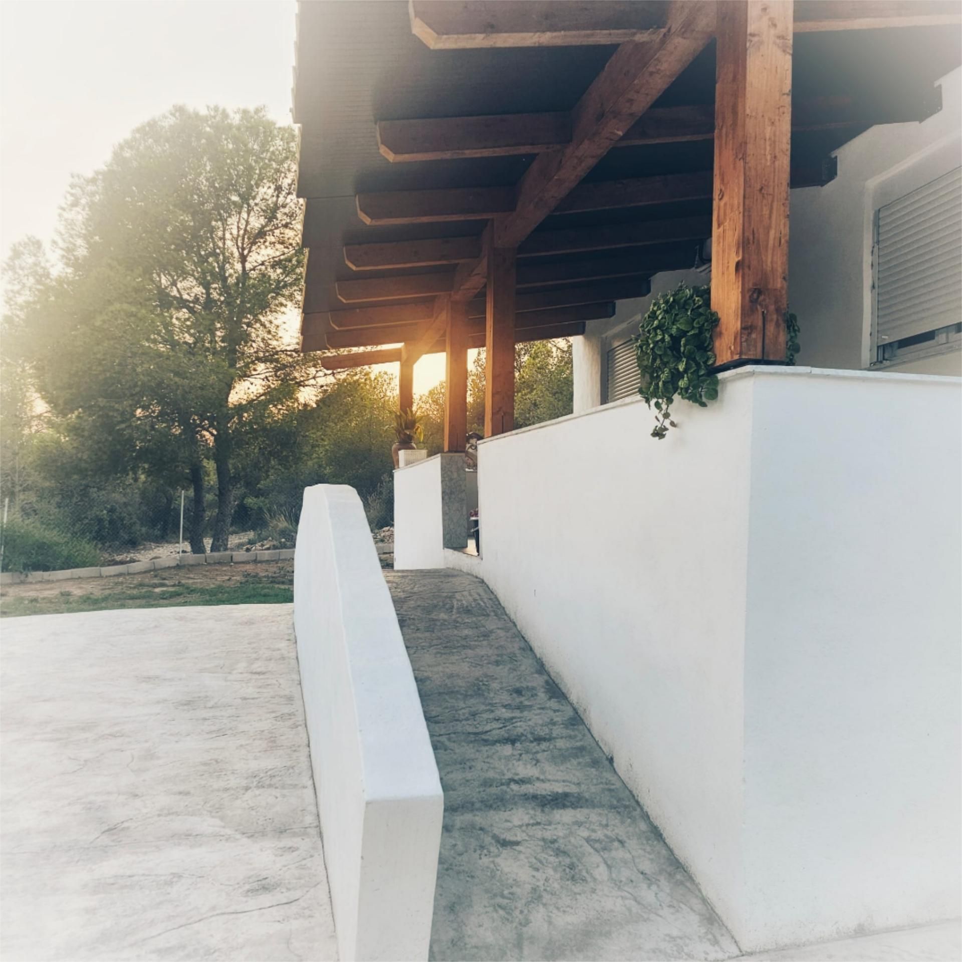 Vista exterior de Casa o xalet en venda en Náquera amb Aire condicionat, Terrassa i Piscina