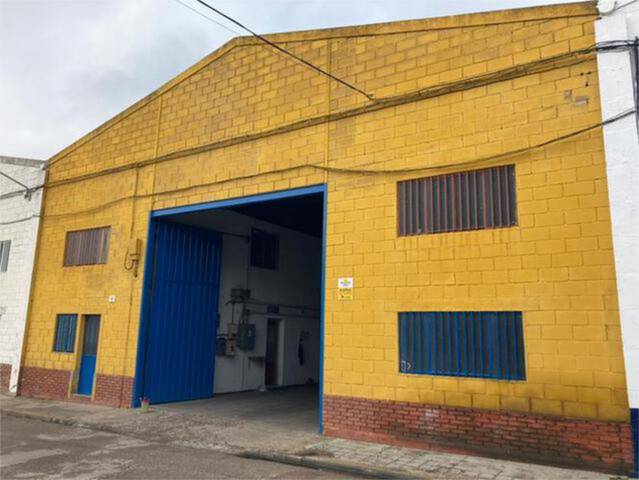 Nave industrial en Alquiler en PAU 2-600