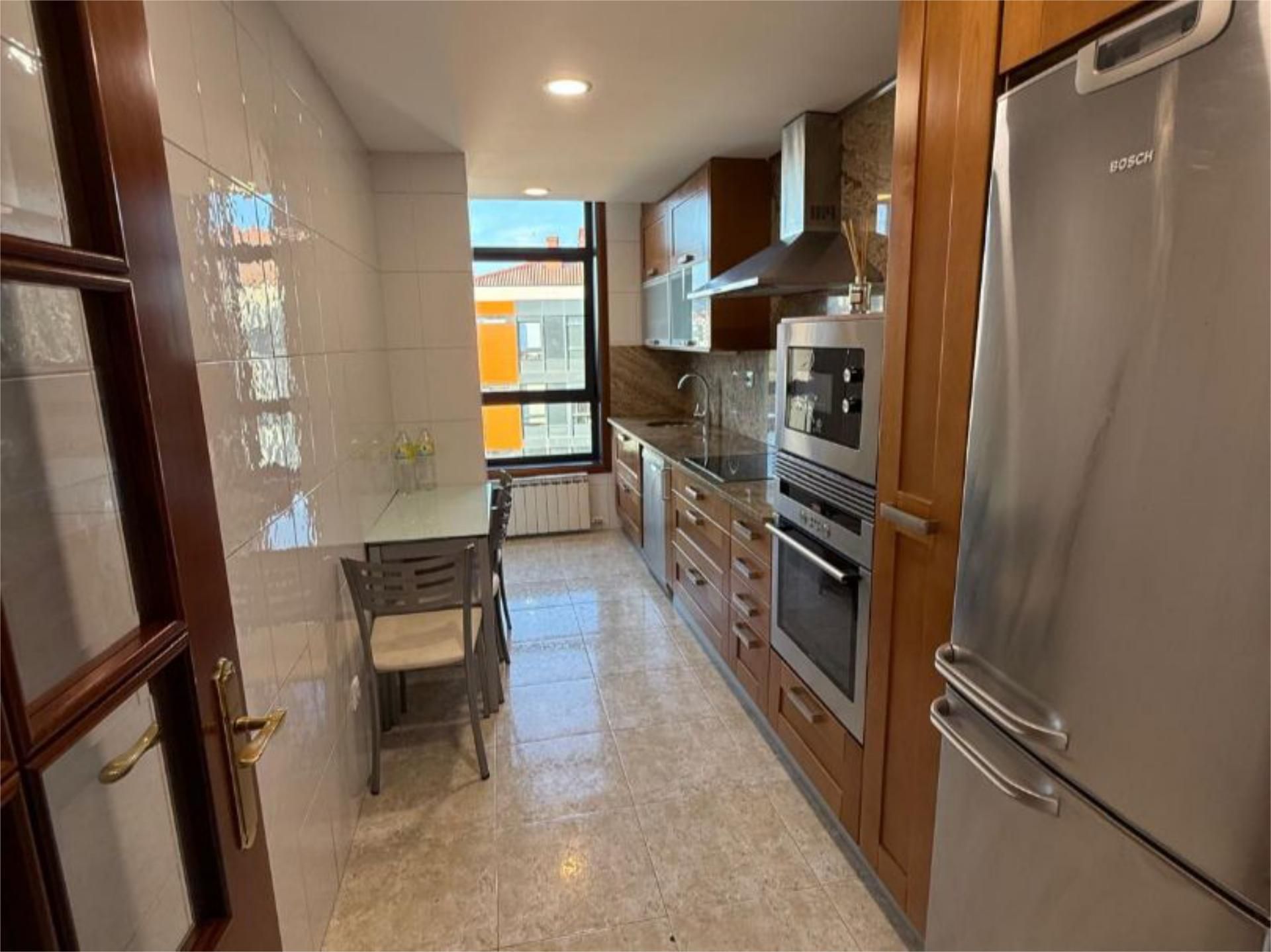 Kitchen of Flat to rent in Vigo 