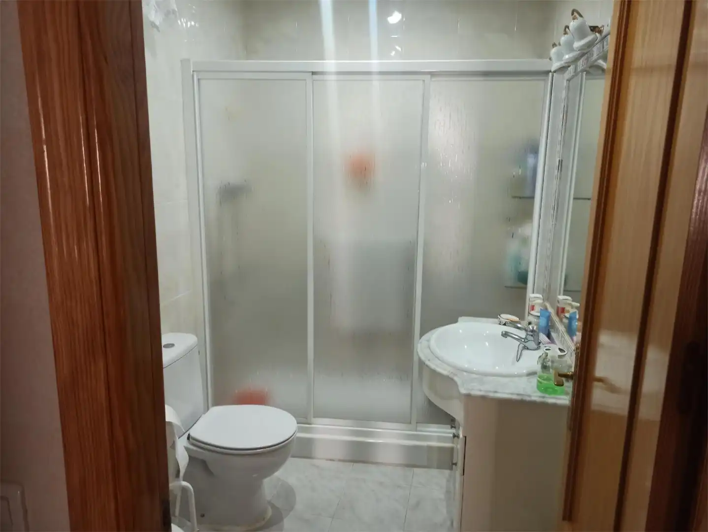 Finca rústica en venta en Calle Hermanos Machado, 2, San Bartolomé de las Abiertas Baño de Finca rústica en venta en San Bartolomé de las Abiertas con Aire acondicionado, Calefacción y Jardín privado