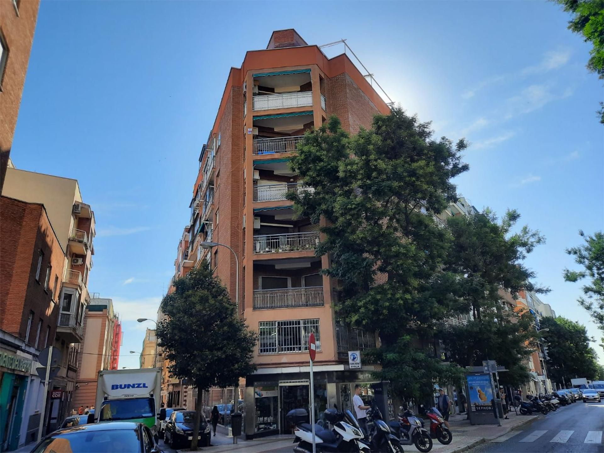 Exterior view of Flat for sale in  Madrid Capital  with Air Conditioner and Terrace