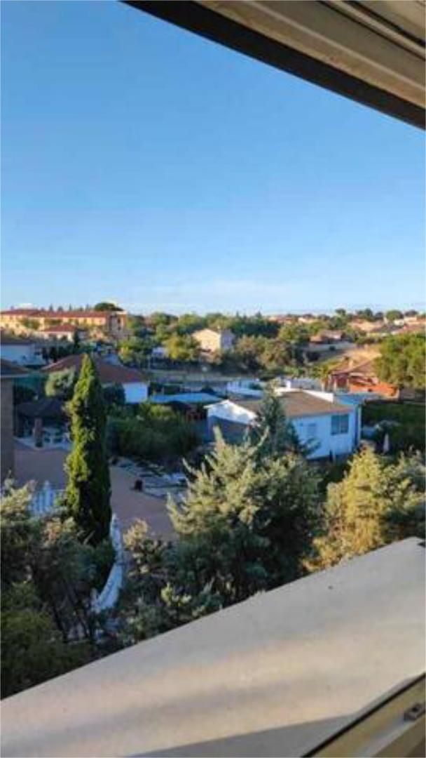 Vista exterior de Apartamento en venta en Navalcarnero con Calefacción, Jardín privado y Terraza