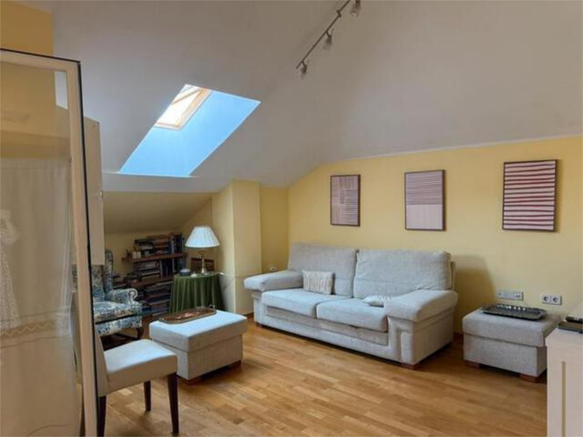 Living room of Attic for sale in Sigüenza  with Heating, Private garden and Terrace