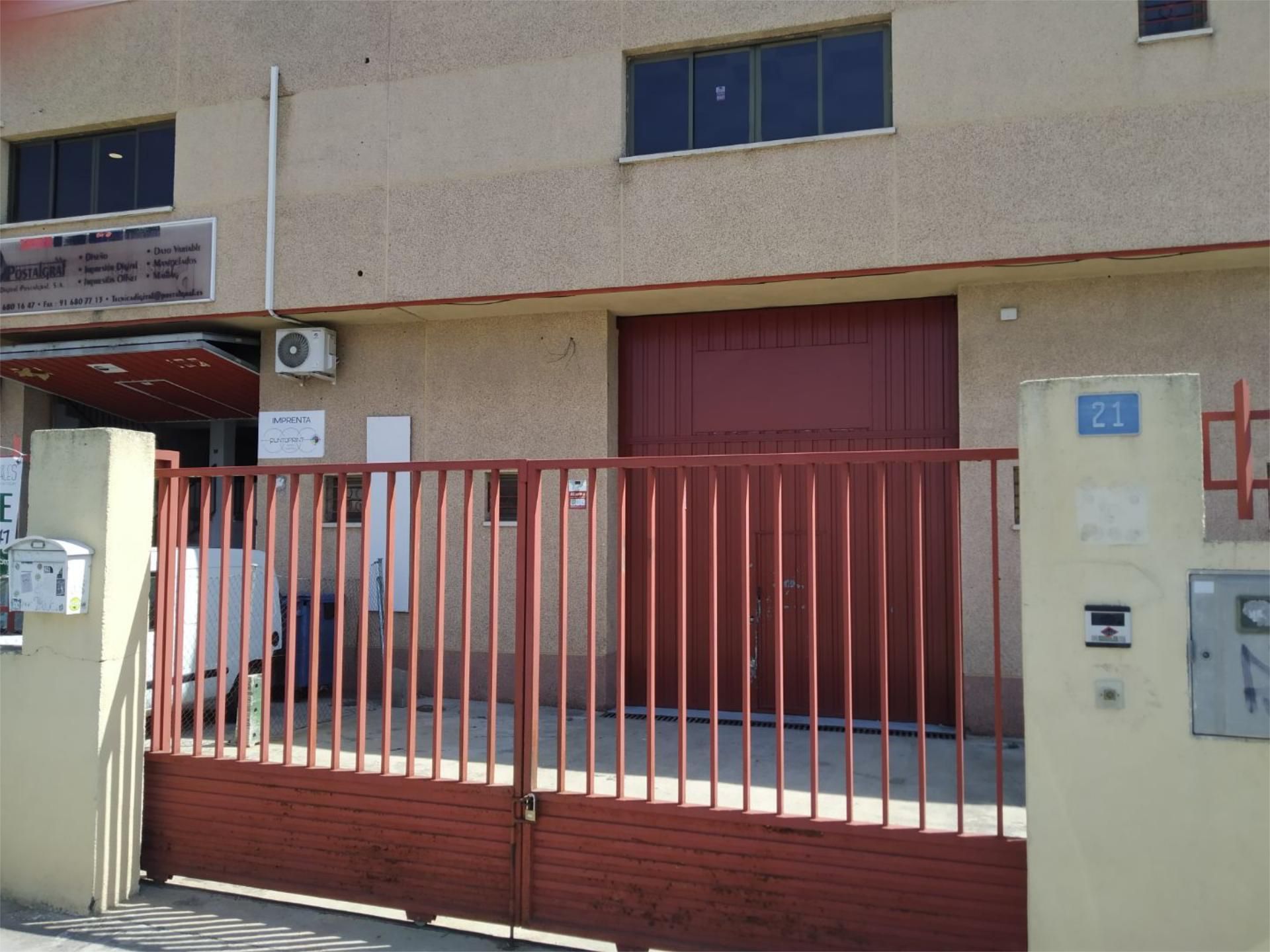 Exterior view of Industrial buildings to rent in Leganés