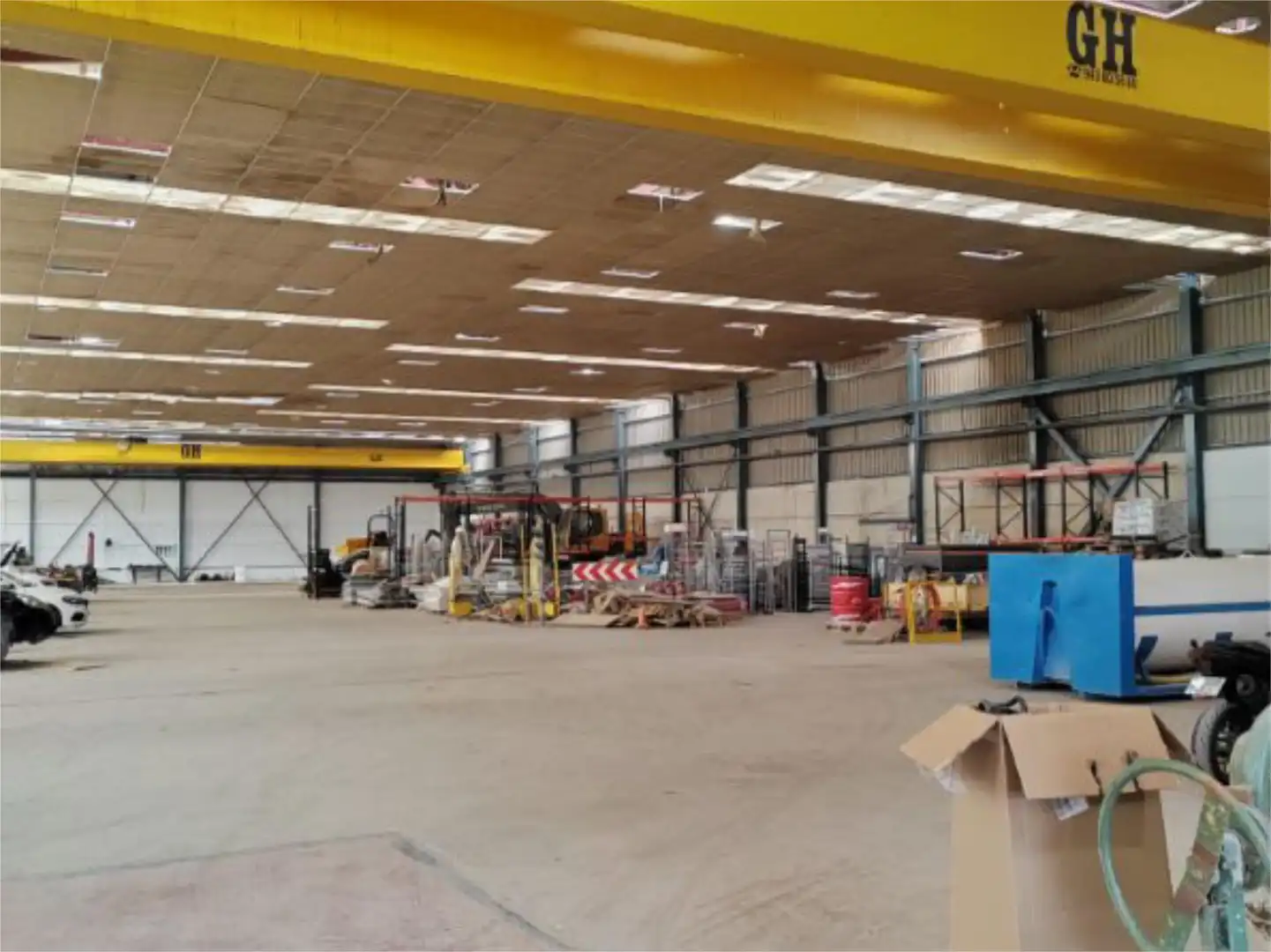 Nau industrial de lloguer a Calle Alcaudete, 7, Renfe - Bulevar 1ª y 2ª Fase Nau industrial de lloguer en Jaén amb Aire condicionat, Calefacció i Moblat