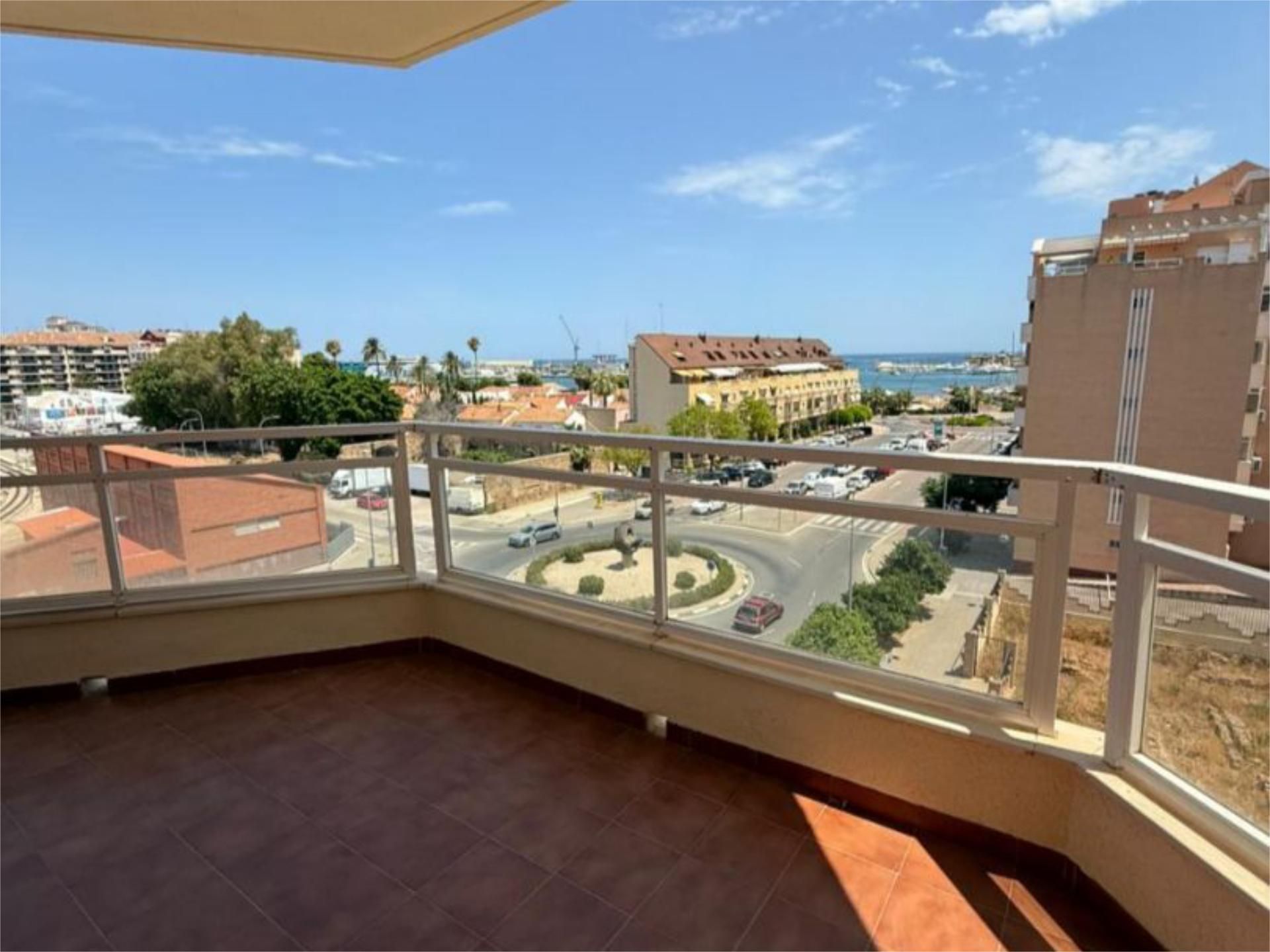 Vista exterior de Piso de alquiler en Dénia con Aire acondicionado, Terraza y Trastero