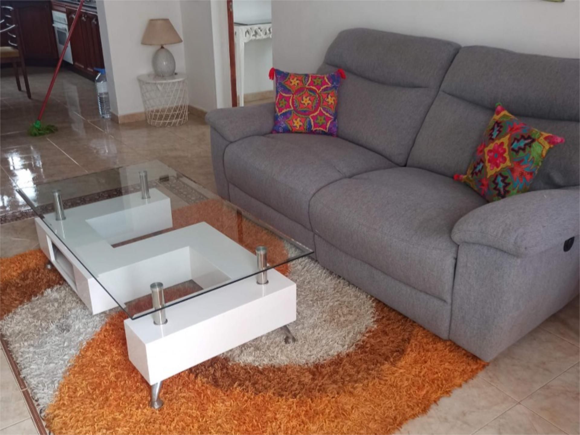 Sala de estar de Piso de alquiler en Tinajo con Terraza, Amueblado y Parking comunitario