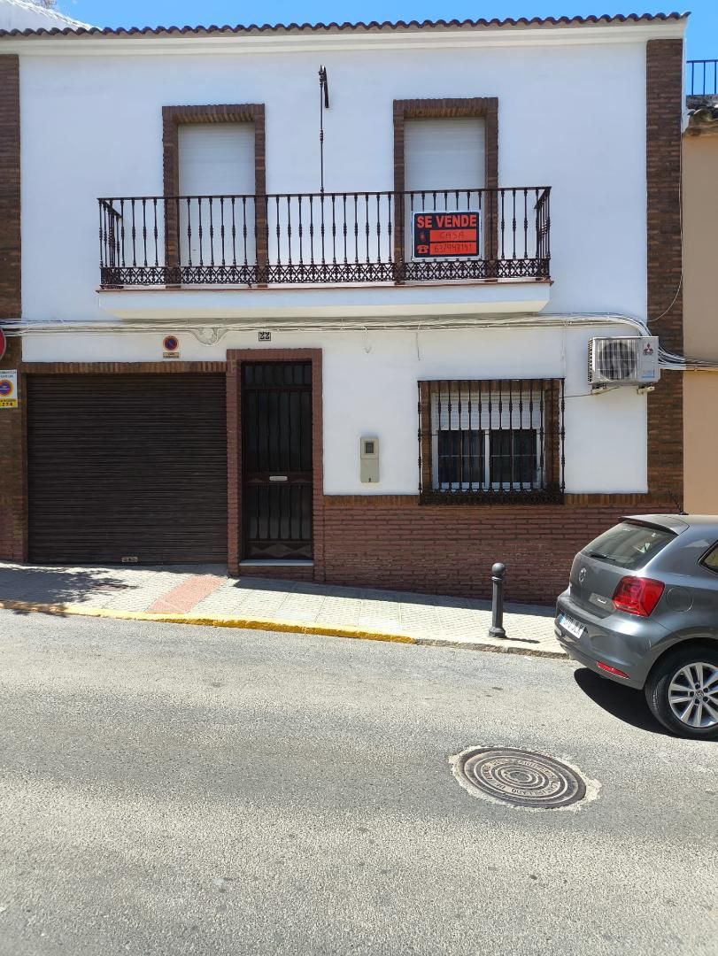 Vista exterior de Casa adosada en venda en Puente Genil