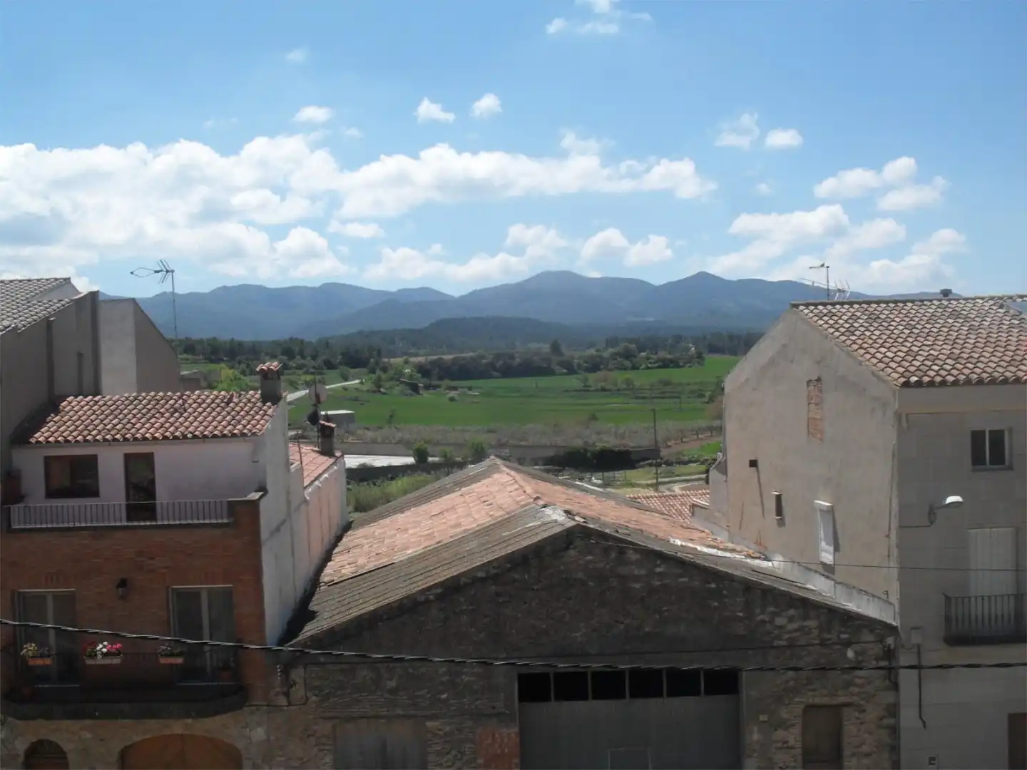 Country homes for sale in Raval de Lleida, 23, Vimbodí i Poblet Exterior view of Country homes for sale in Vimbodí i Poblet with Private garden and Storage room