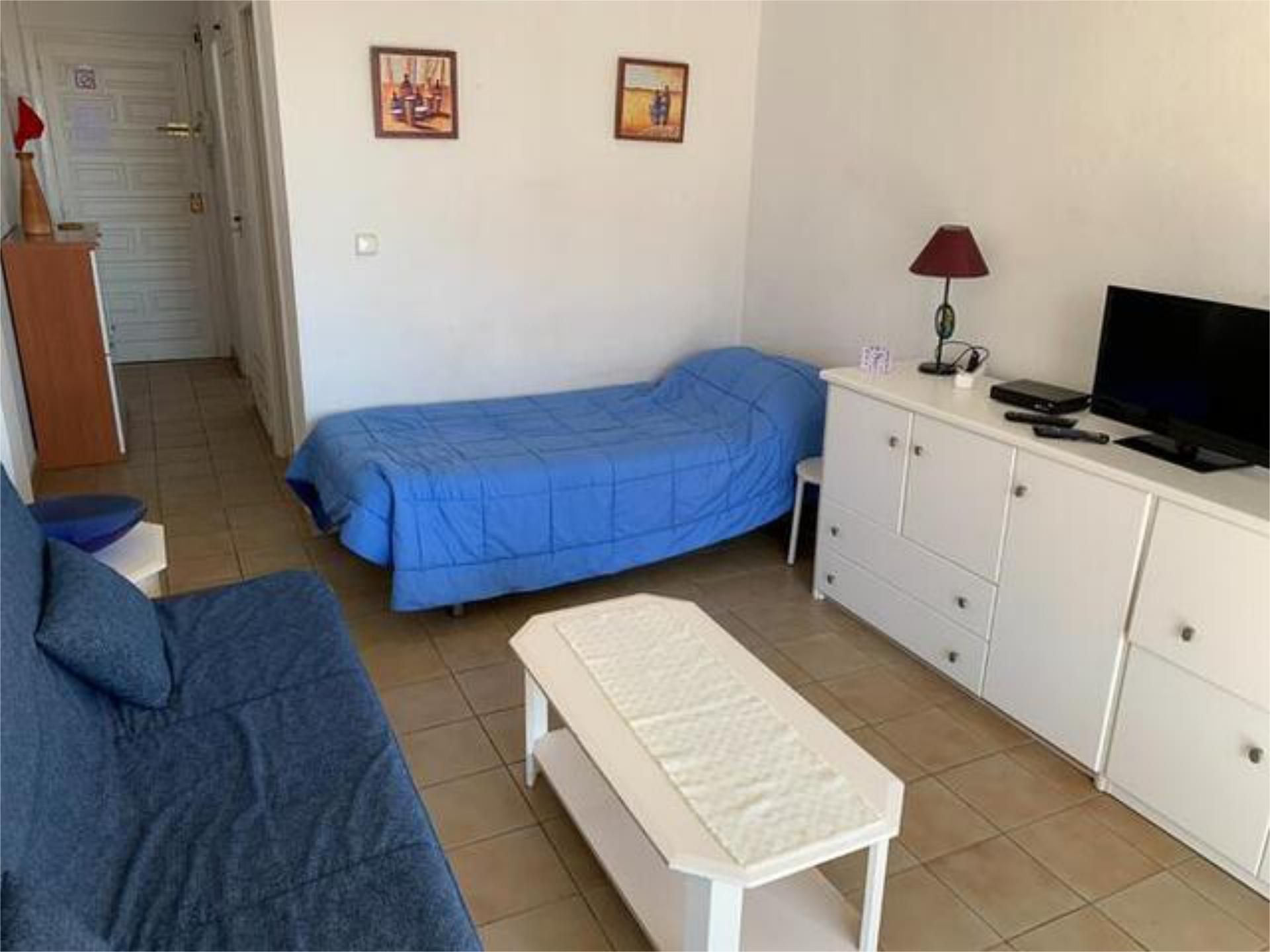 Bedroom of Study to rent in Vélez-Málaga  with Terrace and Swimming Pool