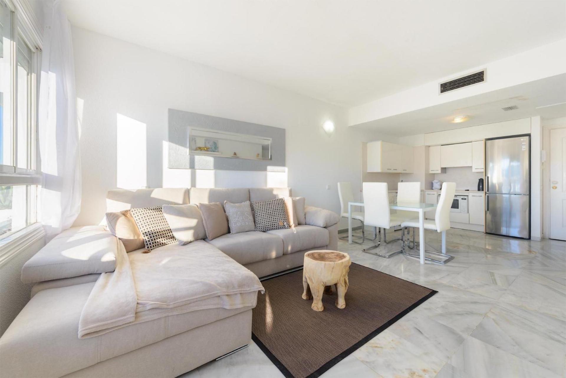 Living room of Flat for sale in Eivissa  with Air Conditioner and Terrace