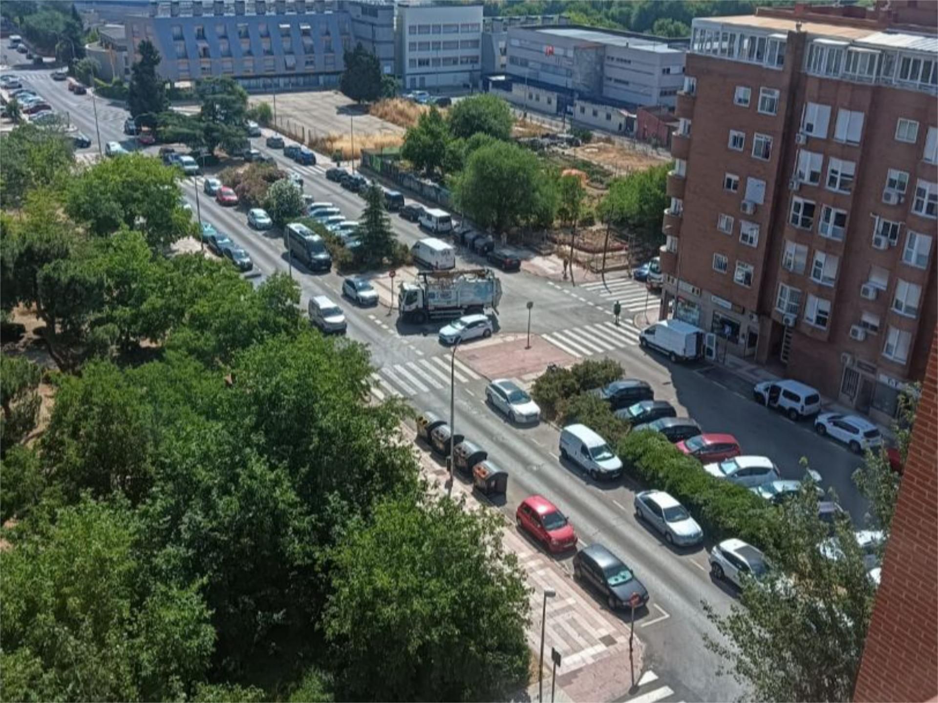 Exterior view of Flat for sale in  Madrid Capital  with Balcony