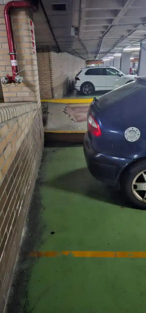 Garatge de lloguer a Rúa de Rosalía de Castro, 8, Centro - Areal Aparcament de Garatge de lloguer en Vigo
