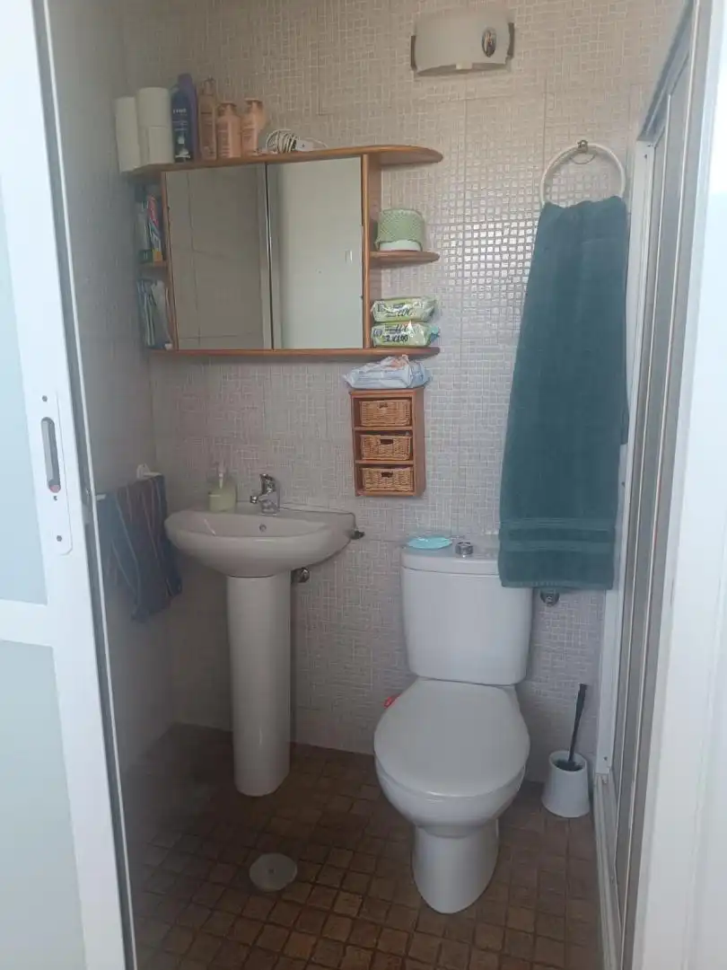 Casa adosada en venta en Calle Nuestra Abuela, 31, Alcalá la Real Baño de Casa adosada en venta en Alcalá la Real con Aire acondicionado, Terraza y Balcón