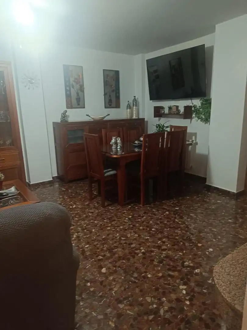 Casa adosada en venta en Calle Nuestra Abuela, 31, Alcalá la Real Comedor de Casa adosada en venta en Alcalá la Real con Aire acondicionado, Terraza y Balcón