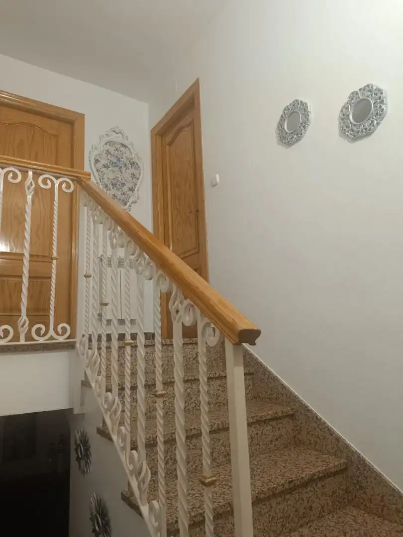Casa adosada en venta en Calle Nuestra Abuela, 31, Alcalá la Real Casa adosada en venta en Alcalá la Real con Aire acondicionado, Terraza y Balcón