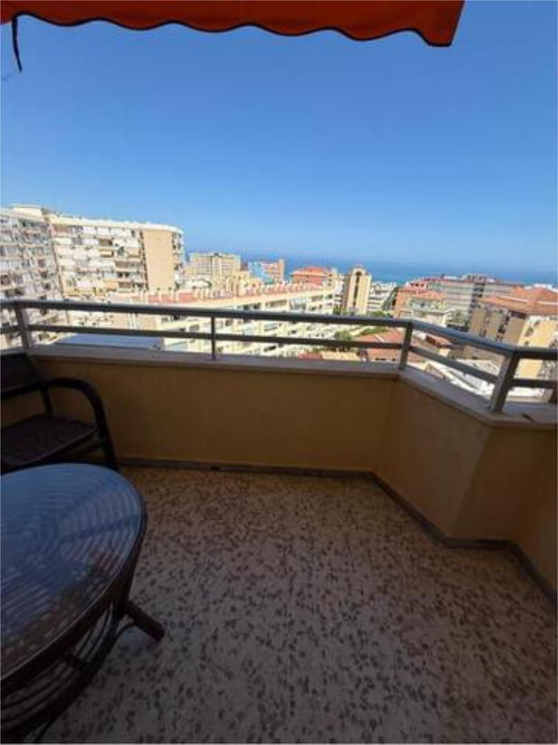 Dormitori de Apartament de lloguer en Torremolinos amb Terrassa