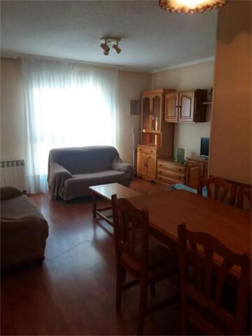 Living room of Flat to share in Béjar  with Heating and Terrace