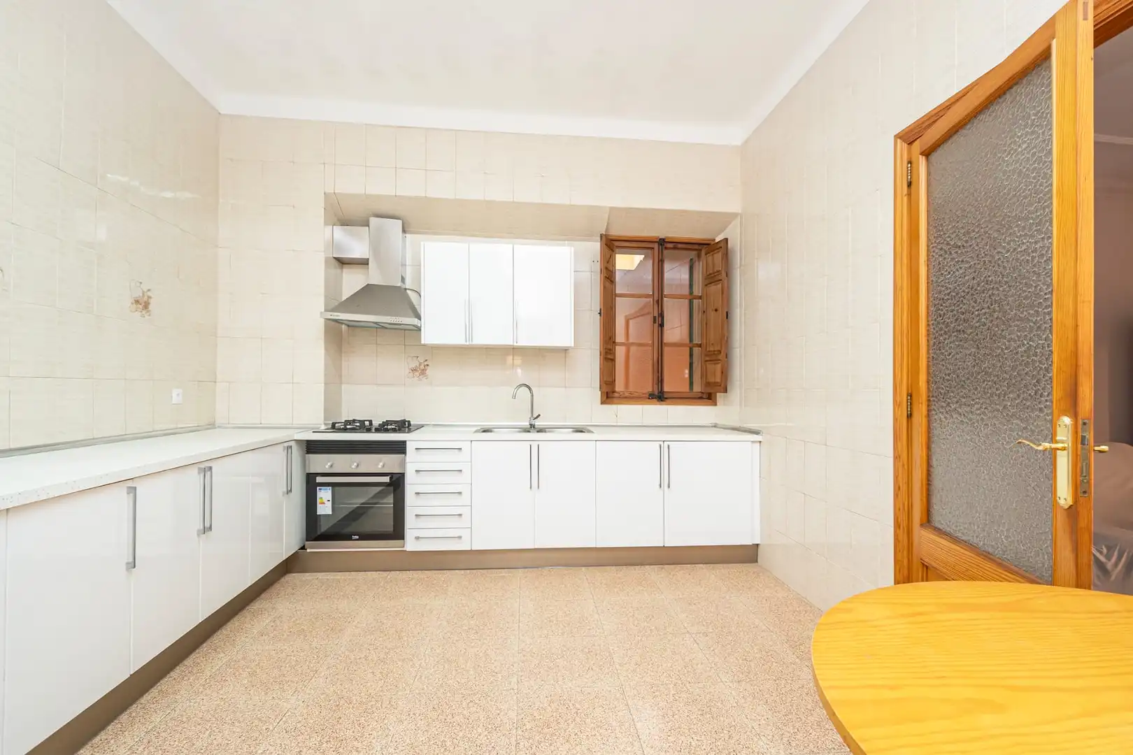 Cuina de Casa adosada en venda en Santa Eugènia amb Terrassa, Traster i Balcó