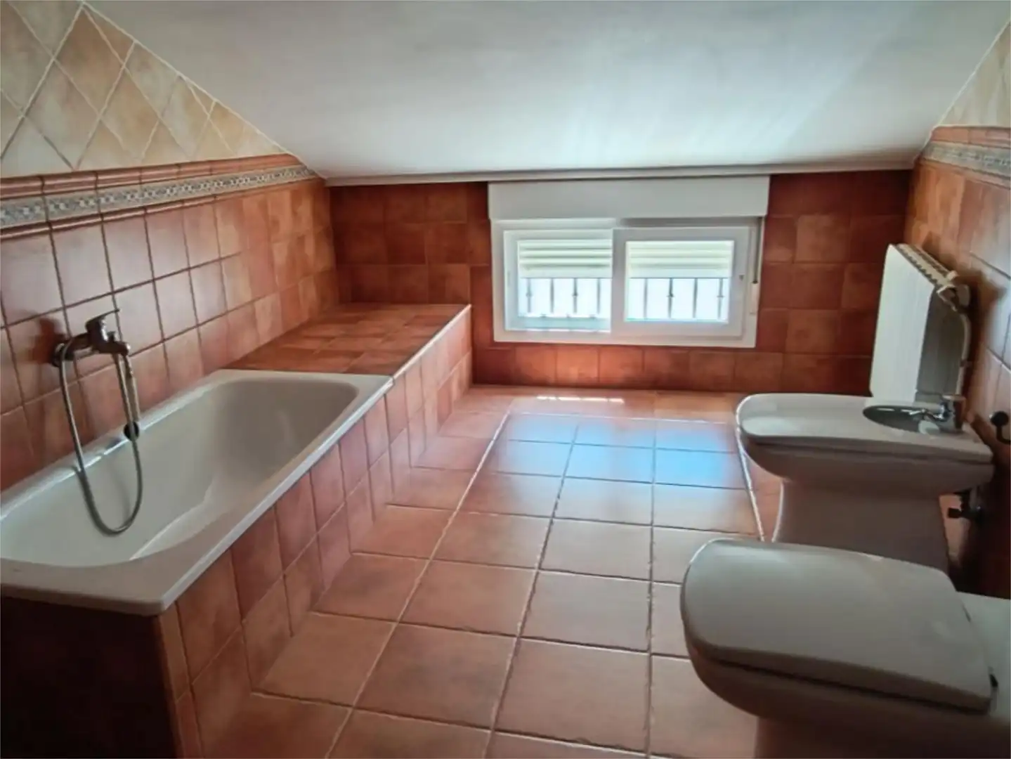 Casa adosada en venta en Avenida Méjico, 29, Baeza Baño de Casa adosada en venta en Baeza